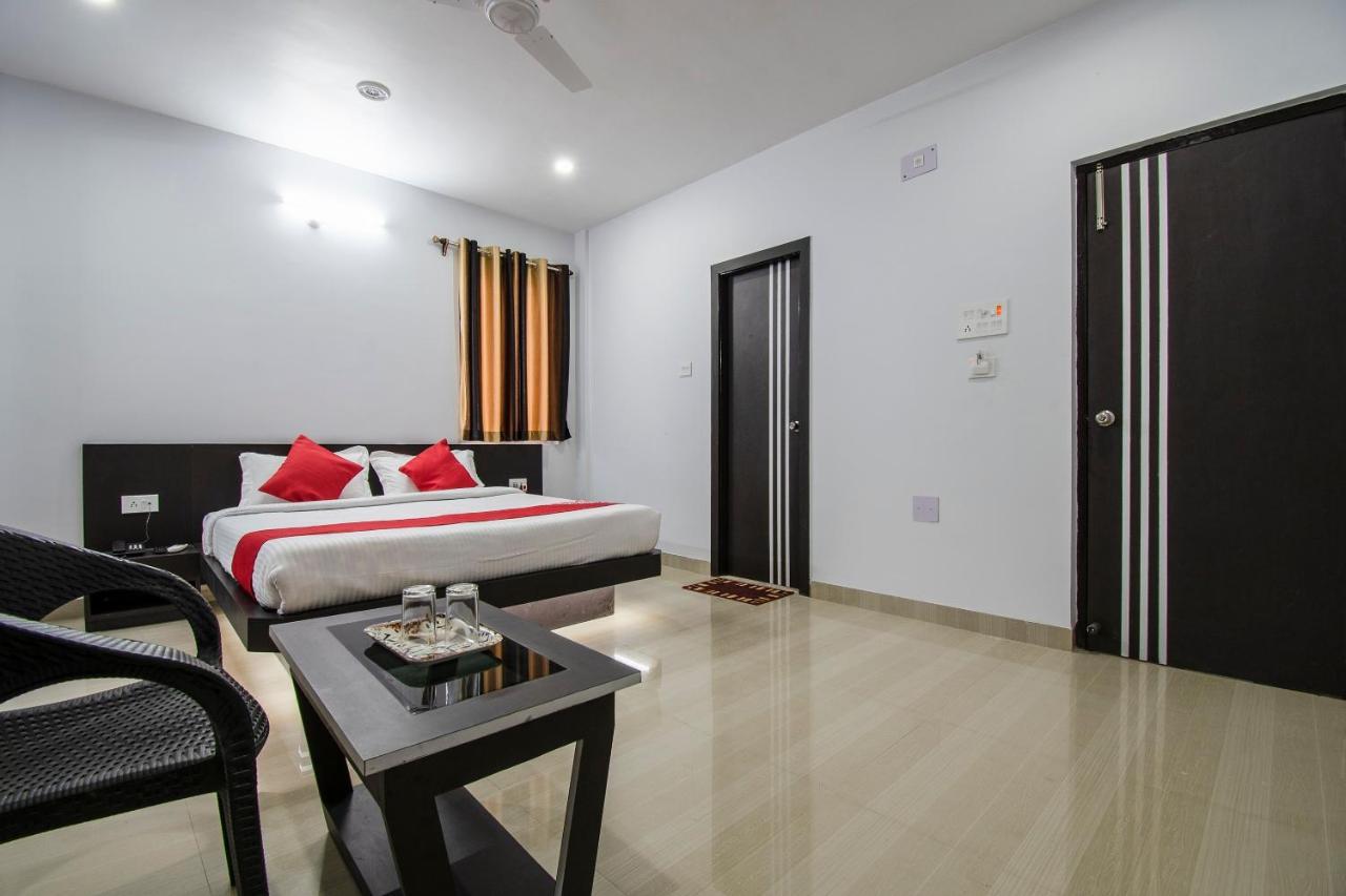 Oyo 26974 Hotel S G International Patna  Buitenkant foto