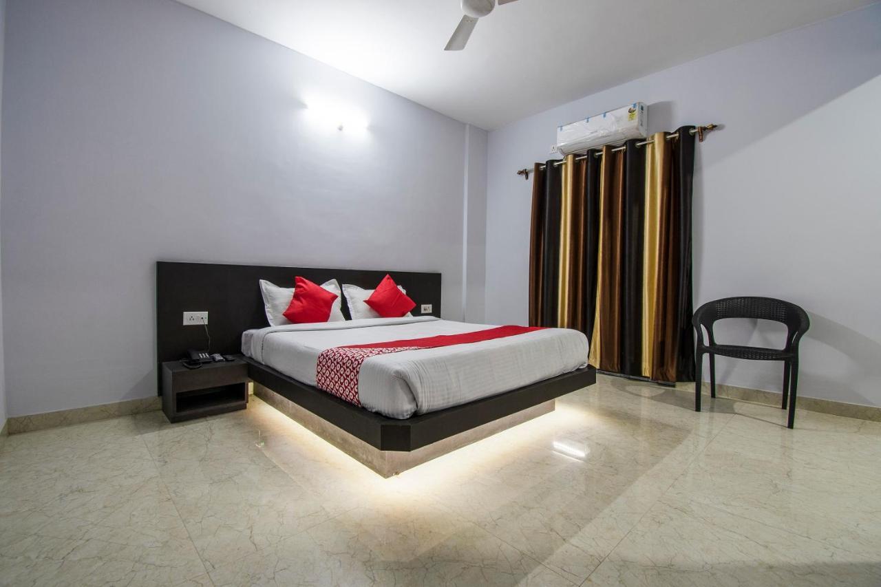 Oyo 26974 Hotel S G International Patna  Buitenkant foto