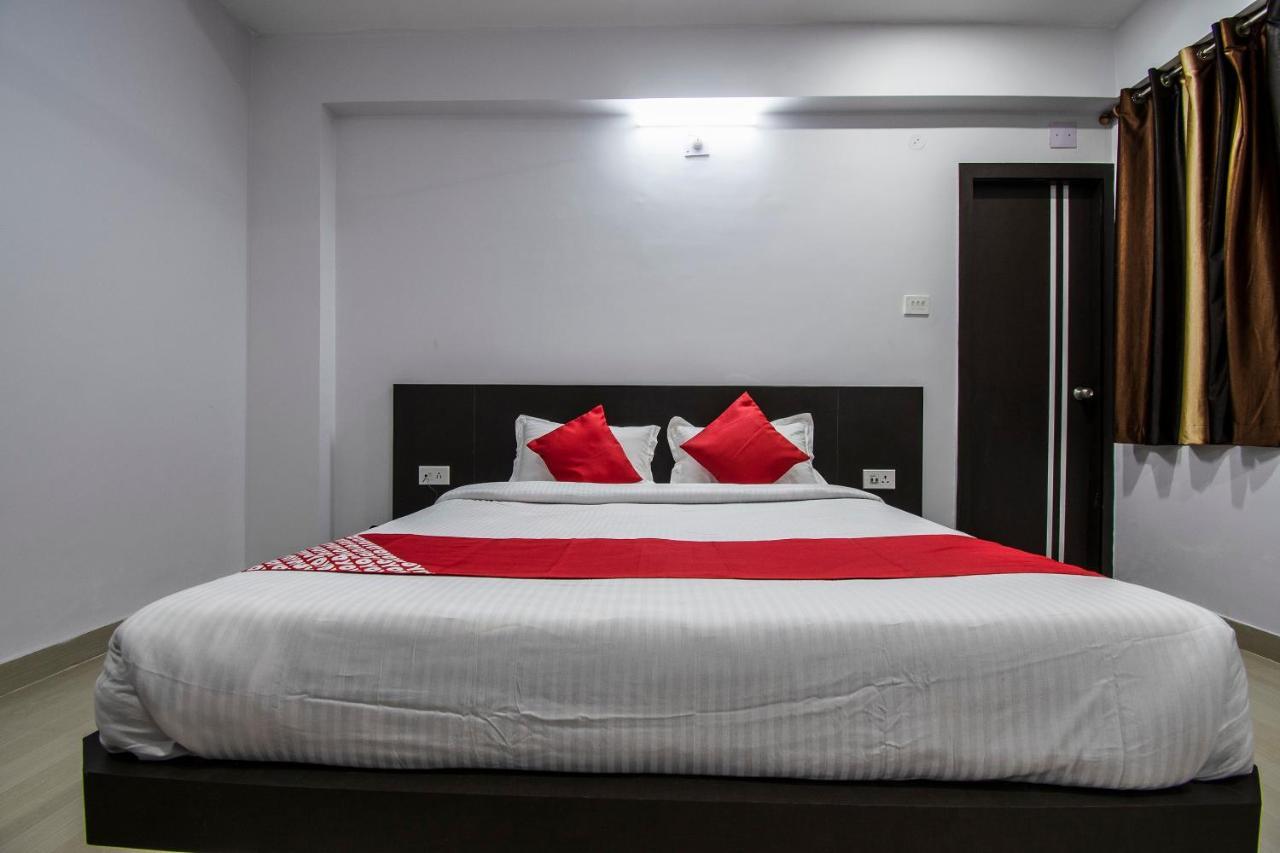 Oyo 26974 Hotel S G International Patna  Buitenkant foto